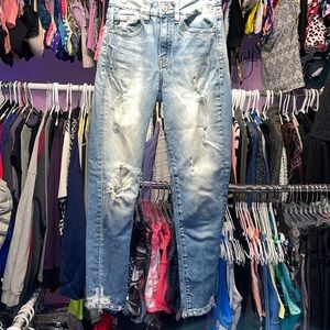 Kancan Premium Denim Jeans Distressed Boyfriend style size 25 very stylish fancy